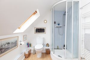 En Suite - click for photo gallery